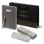 Подарочный набор: Шариковая ручка Parker Jotter Russia Steel GT и Ежедневник недатированный серый 13