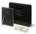 Подарочный набор: Шариковая ручка Parker Jotter Russia SE, цвет: St. Steel GT и Ежедневник недатированный, чёрный 10