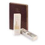 Подарочный набор: Шариковая ручка Parker Jotter Russia SE, цвет: St. Steel GT и Ежедневник недатированный, коричневый 8