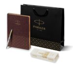 Подарочный набор: Шариковая ручка Parker Jotter Russia SE, цвет: St. Steel GT и Ежедневник недатированный, коричневый 10