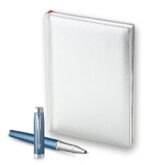 Подарочный набор: Ручка роллер Parker IM Premium T318 Blue Grey CT, цвет чернил черный и ежедневник серебристого цвета 3