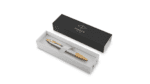 Подарочный набор:Шариковая ручка Parker IM Premium Warm Silver (grey) GT и Ежедневник недатированный А5 черный 7