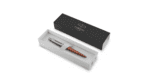 Подарочный набор: Шариковая ручка Parker Jotter Essential Chelsea Orange CT и Ежедневник недатированный, черный. 6