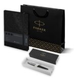 Подарочный набор:  Шариковая ручка Parker Jotter Essential, Satin Black CT и Ежедневник недатированный, черный срез, черный.